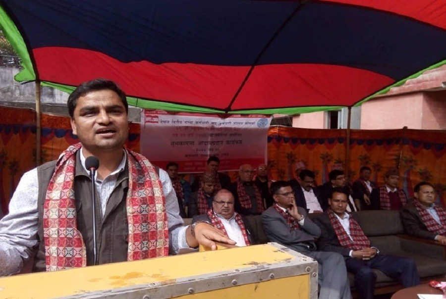 दुईतिहाईको सरकारले चौध महिनासम्म कुनै खालो सारेन : प्रदिप पौडेल
