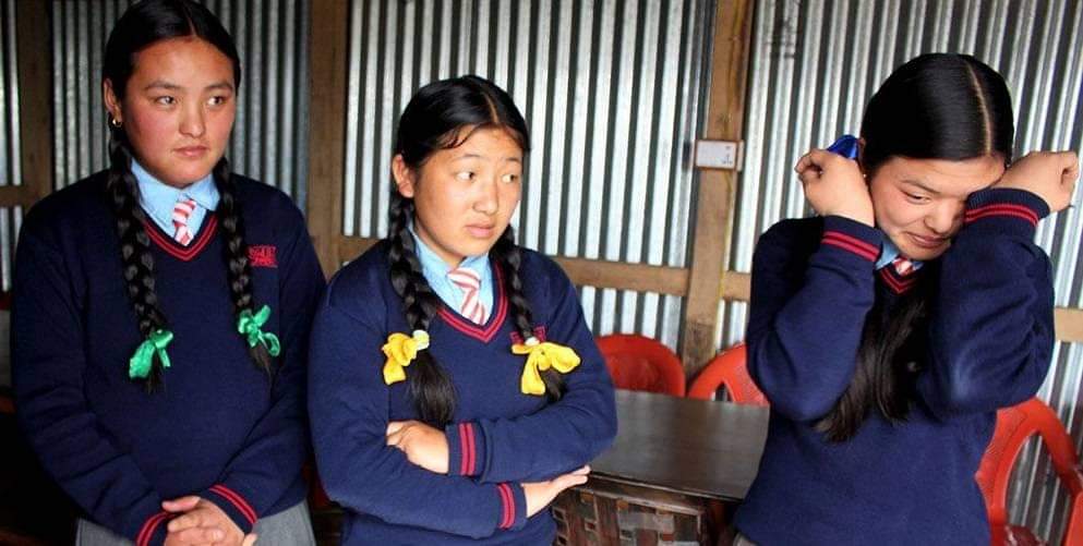 शिक्षकको कुटपिटबाट धनकुटाको एक विद्यालयमा ३ जना विद्यार्थी घाइते | OmkarTimes.com