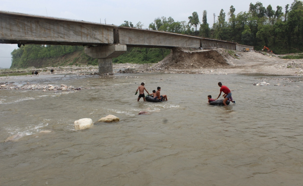बाढीपहिरो र डुबानमा परी ११७ जनाको मृत्यु, ३८ जना अझै बेपत्ता