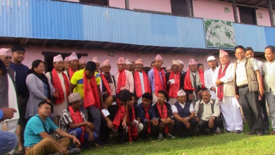 नेकपाले जहिल्यै भ्रम फैलाएर जनतालाई झुठो आश्वासन मात्रै दिने गरेको भन्दै काङ्ग्रेसमा प्रवेश गर्नेको लर्को