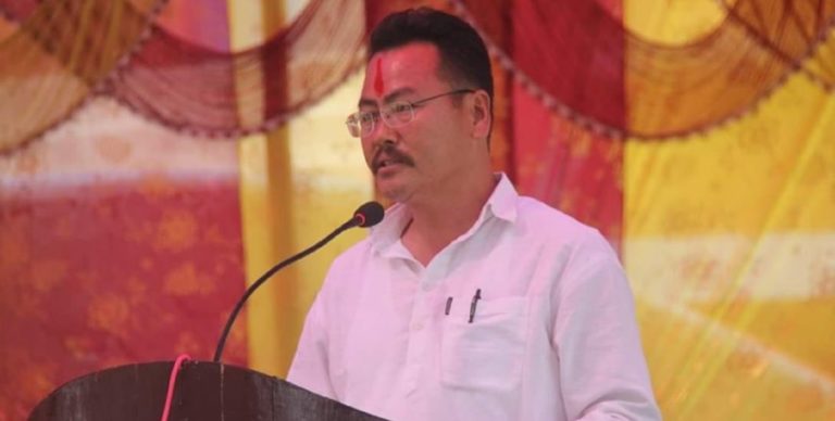 केपी ओलीको गफ र कांग्रेसी मेयरको काम, कम्युनिष्ट बने चकित !