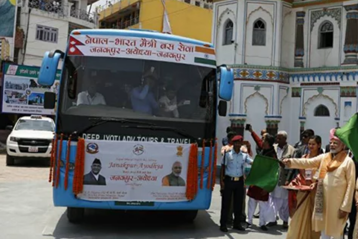जनकपुर पटना चल्ने गाडी बन्द