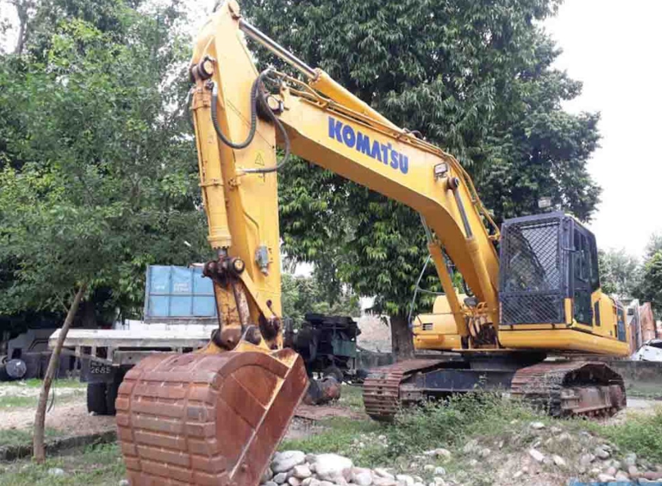 एक्साभेटरको पाटपुर्जा पुलिसले बेचेको खुलासा