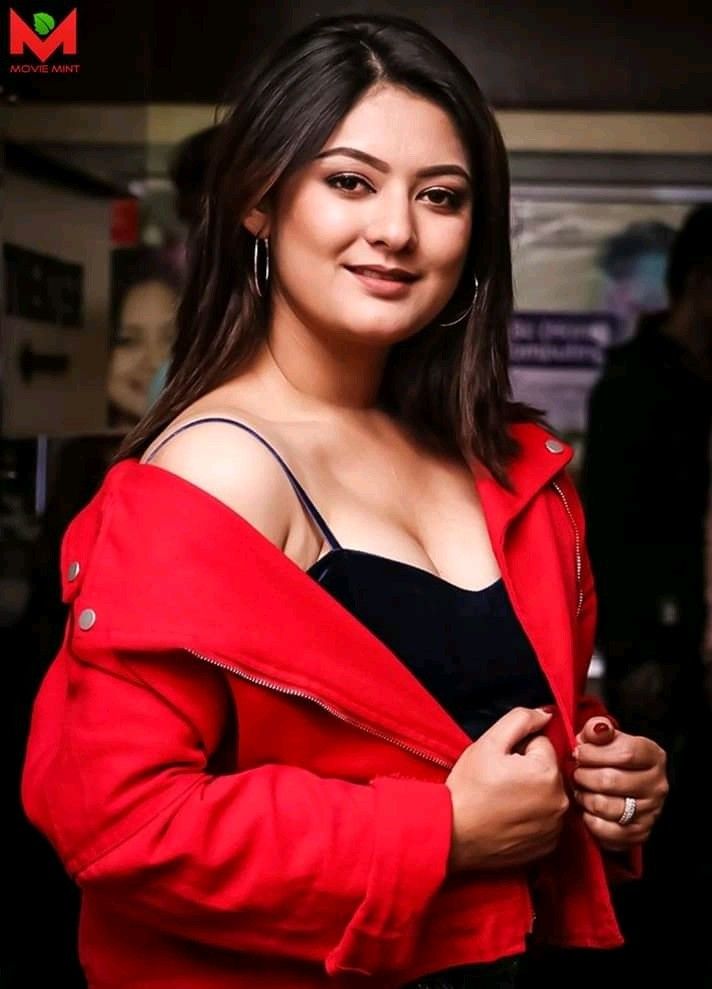 विवाद चुलिएपछि क्षमायाचना गर्दै वर्षा भन्छिन्, ‘जिब्रो चिप्लियो होला !’