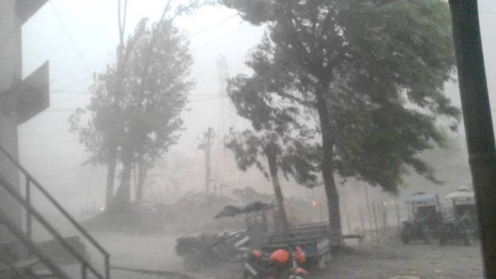 बंगालको खाडीमा शक्तिशाली चक्रवात, पूर्वी नेपालमा हुरी, बतास र वर्षा हुने
