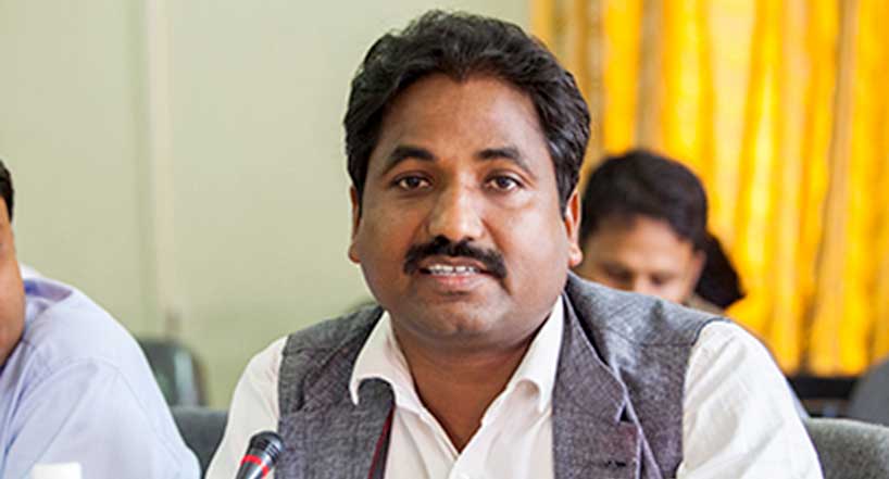 एमाले प्रदेश २ कमिटीका नेता प्रभु साहनिकट २५ सदस्यले सामूहिक राजीनामा