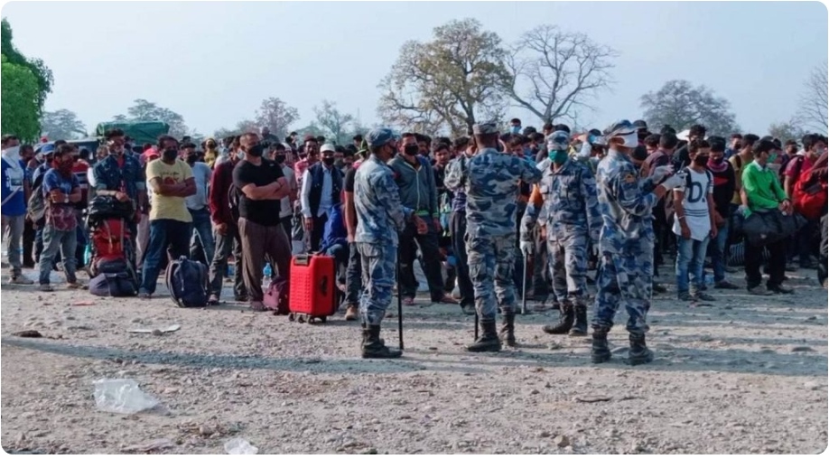 हजार भन्दा बढी भारतीय पश्चिम नाकाबाट भारत गए