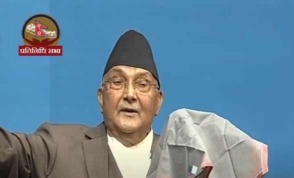 गगन थापालाई प्रधामन्त्री ओलीले संसदमै पढाए स्वास्थ्यसम्वन्धी यस्तो पाठ