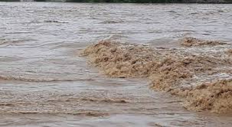कनकाई नदीमा आएको बाढीका कारण झापाका ८० घर डुबानमा