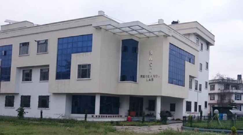 नाष्टले बनायो ‘मोबाइल स्वाब कलेक्शन भेहिकल’