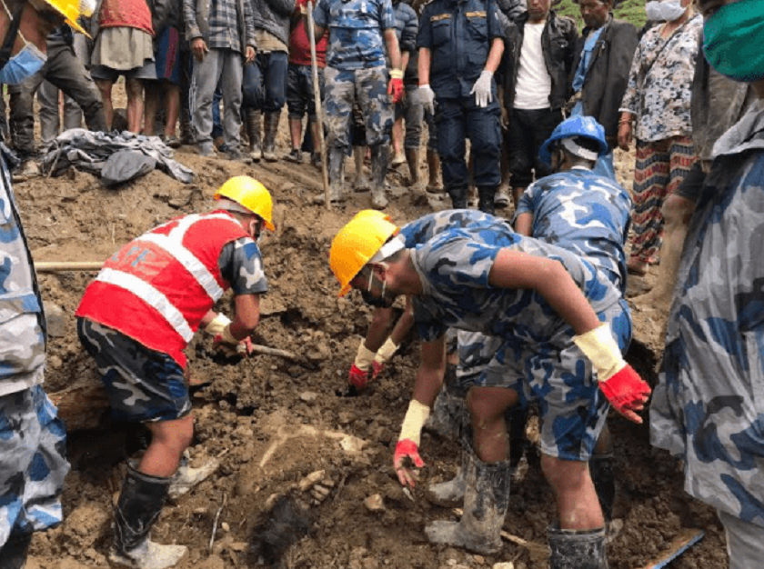पहिरोले धेरै क्षति पुग्दा पनि राज्य मौन,  सरकार राहत बाँडेर सस्तो लोकप्रियतामा कमाउँदै
