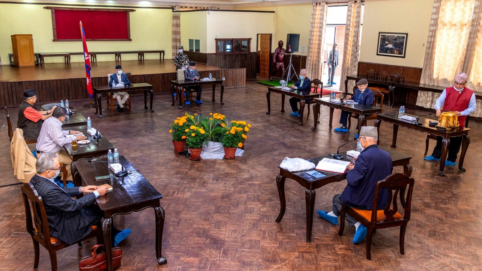 नेकपा बैठक सर्‍यो, दिउँसो ३ बजे बस्ने