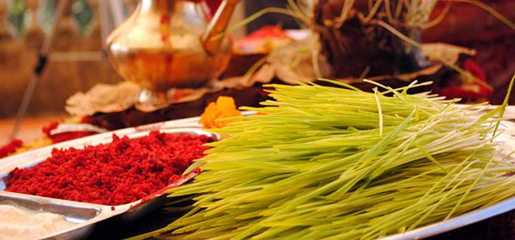 दशैँको टीका लगाउन हिँड्नेको चहलपहल कम