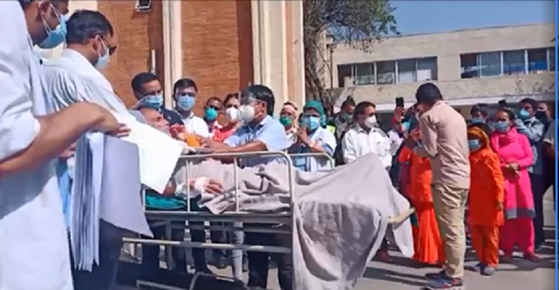 सरकारसँग सहमतिपछि तोडियो डाक्टर केसीको १९ औं अनशन