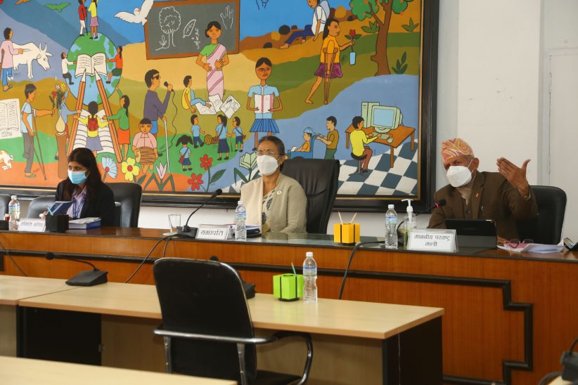 ‘संघीय लोकतान्त्रिक गणतन्त्र नेपाल’ नलेख्ने निर्णय कार्यान्वयन नगर्न समितिको निर्देशन
