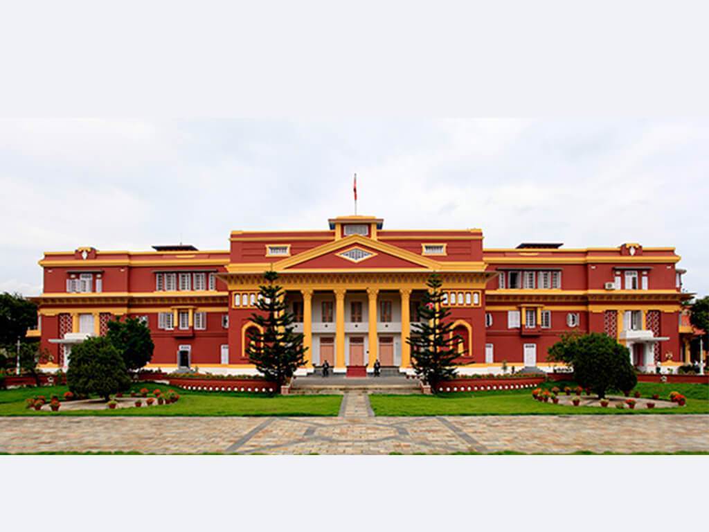 विशेष अधिवेशनको मागसहित सांसदहरु शीतल निवासमा
