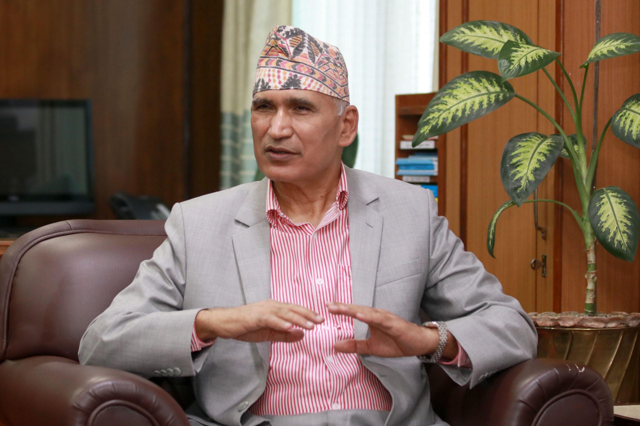 सरकारले घोषणा गरेको राहतबाट लाभ लिन निजी क्षेत्रलाई अर्थमन्त्री पौडेलको सुझाव
