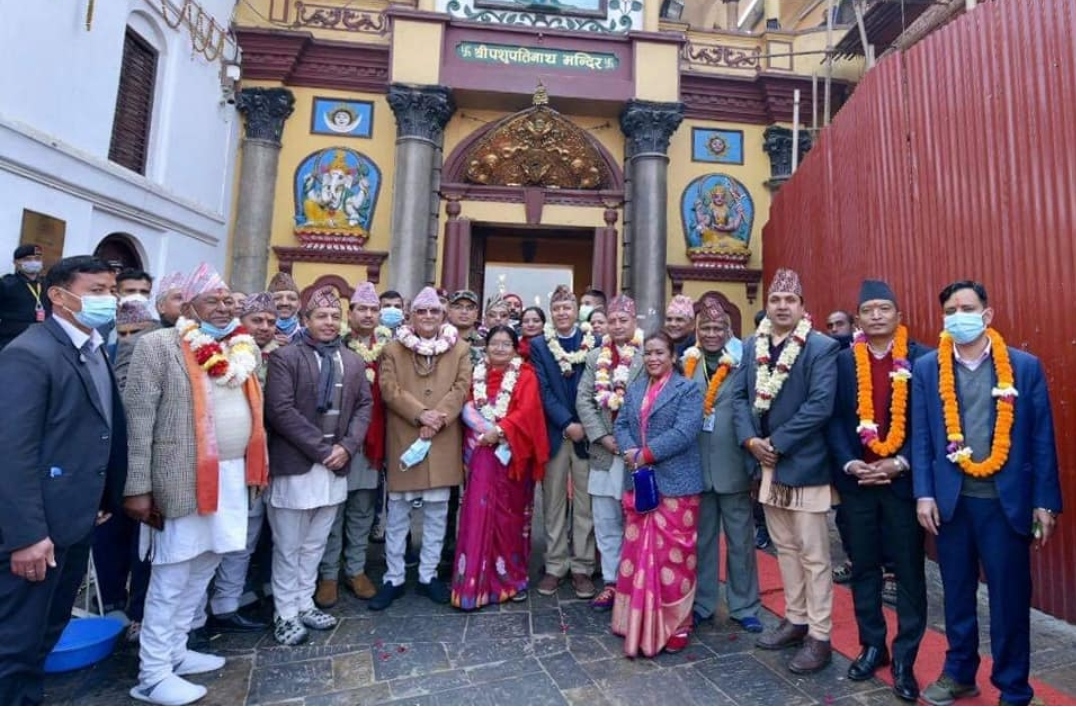 प्रधानमन्त्री ओली एकाएक पशुपतिमा ‘संकल्प पूजा’ गर्न किन गए ?
