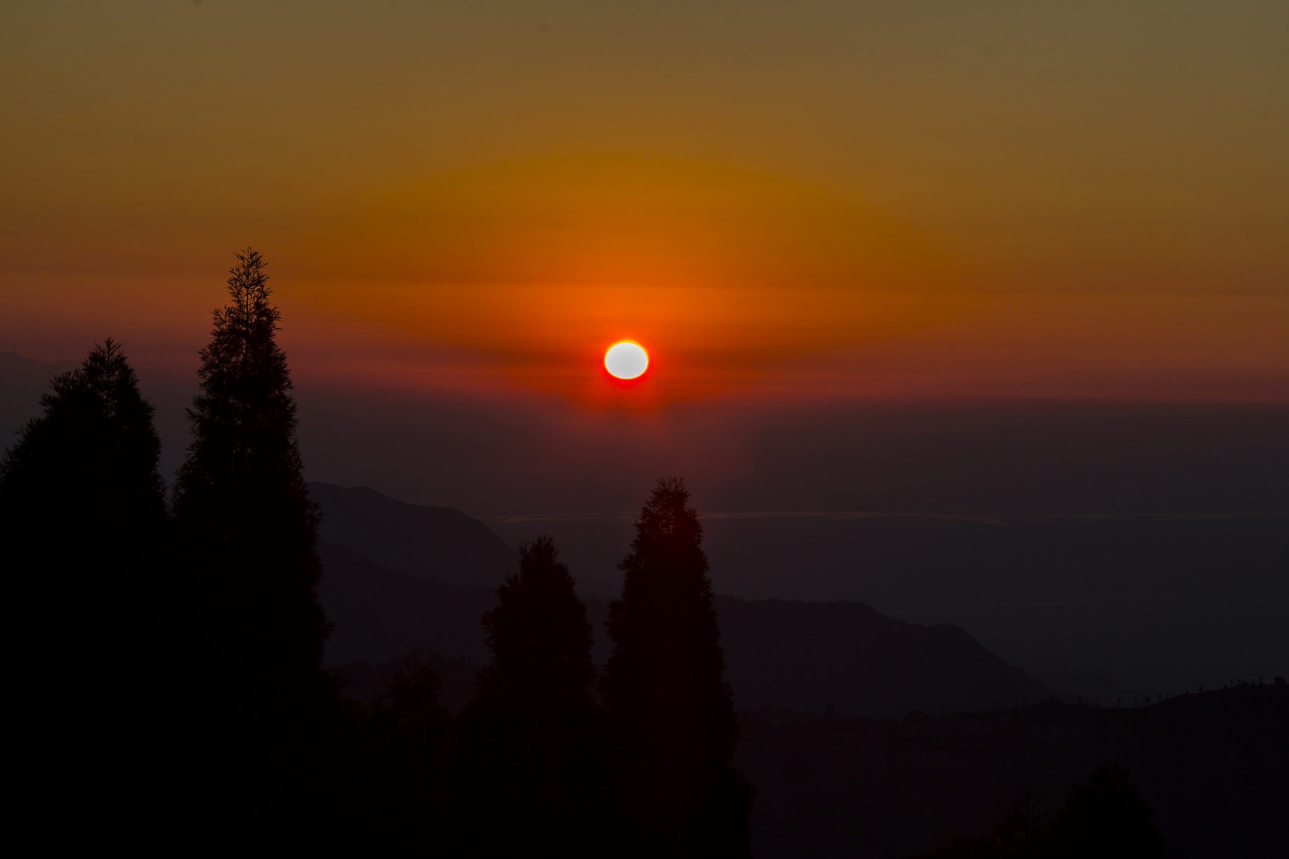 पर्यटन व्यवसायले गति लिँदै, झुल्के घाम हेर्न इलमको श्री अन्तुमा  पर्यटकको घुइँचो
