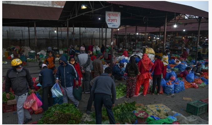 एक सातामै हरियो तरकारीको भाउमा दोब्बर वृद्धि