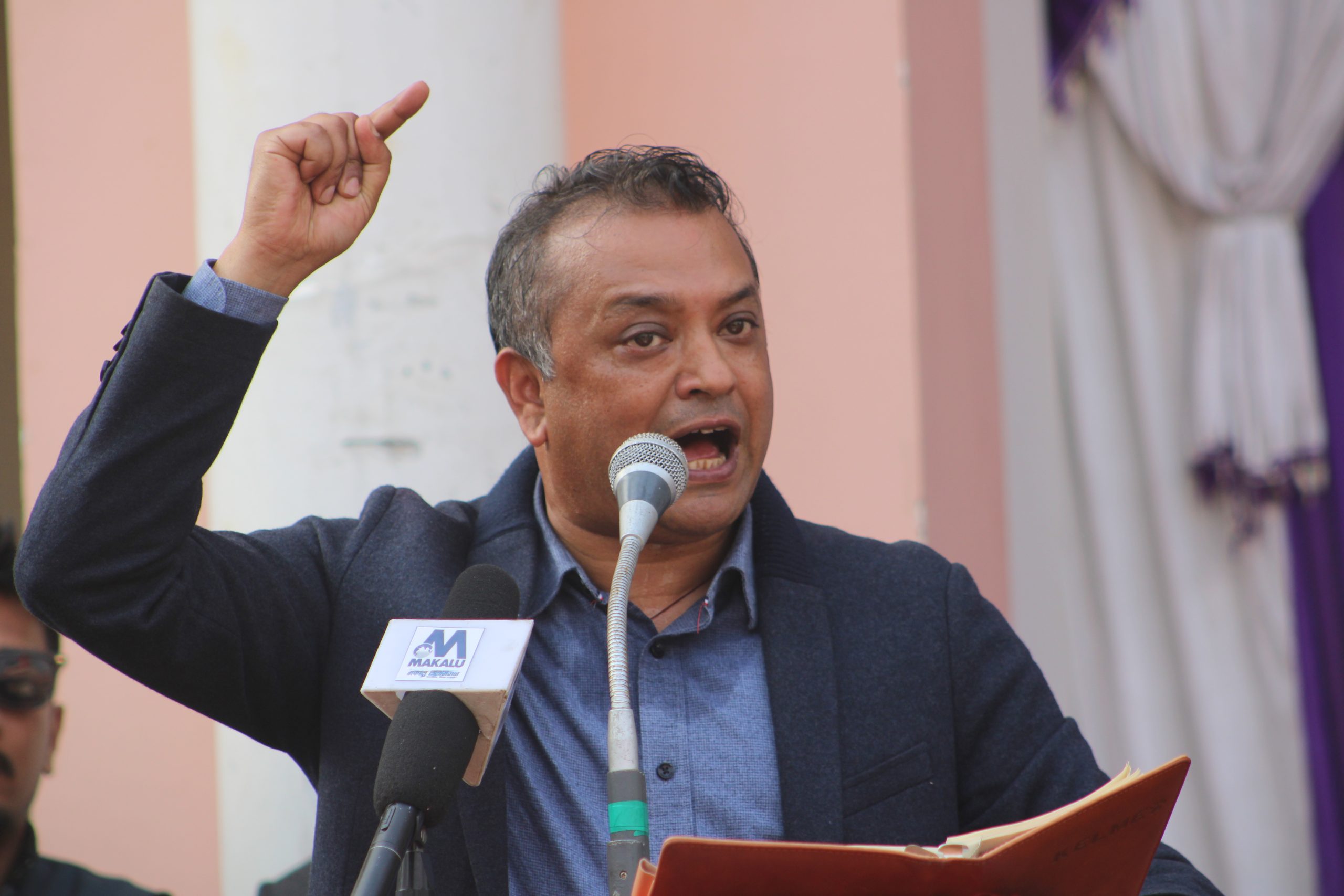अदालतको साँघुरो किल्लाभित्र न्यायको हत्या नगर्न गगन थापाको आग्रह