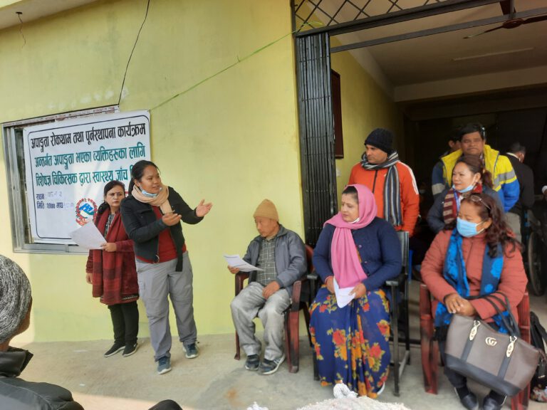 इटहरीमा अपाङ्गता भएकाहरुका लागि निःशुल्क स्वास्थ्य शिविर चल्दै