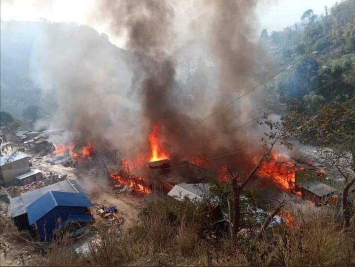 ताप्लेजुङमा किन भइरहन्छ ठूला आगलागी ?