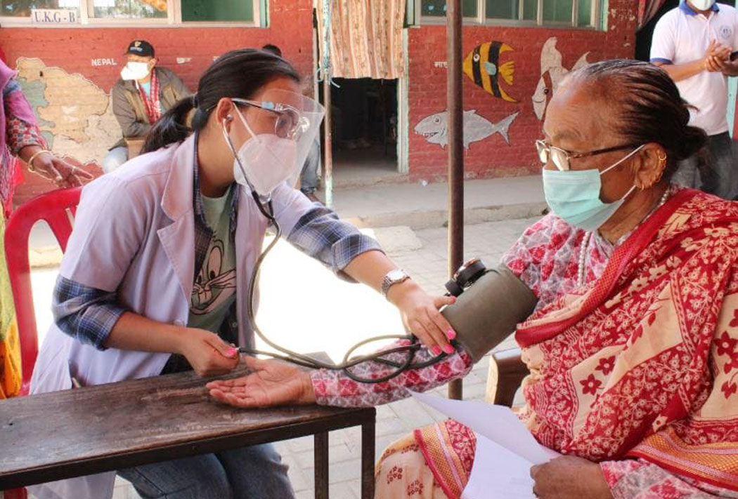गोकर्णेश्वरमा कोरोना सचेतनासहित निःशुल्क स्वास्थ्य शिविर सञ्चालन