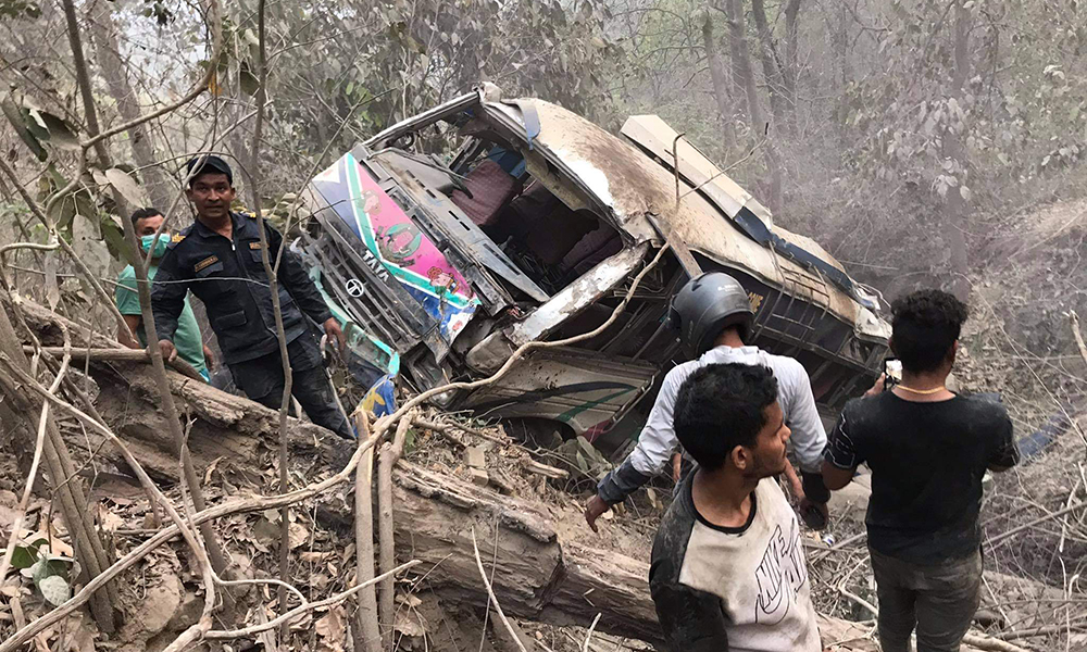 नवलपरासी बस दुर्घटना- तीन जनाको उपचारका क्रममा निधन