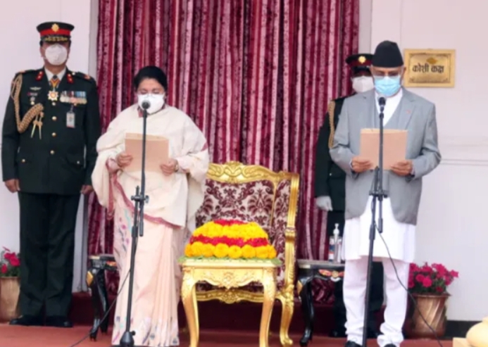प्रधानमन्त्री ओलीको शपथ विवाद अदालतमा