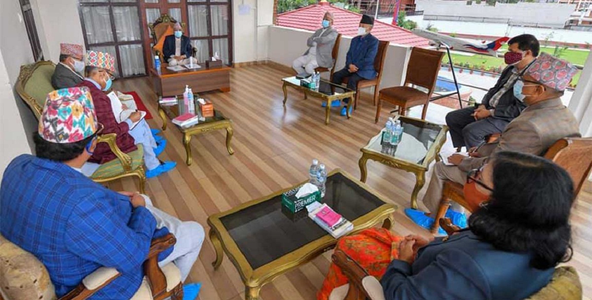 निर्धारित मितिमै चुनाव गराउन निर्वाचन आयोगलाई प्रधानमन्त्रीको निर्देशन