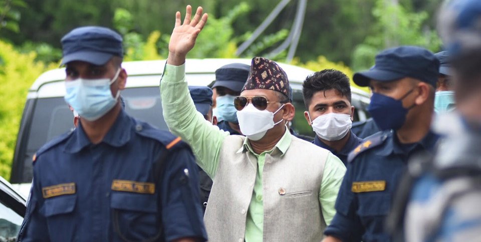 पार्टी विवादमा तटस्थ बसे रेशम चौधरी, भने– मेरो पक्ष जसपा, विपक्ष पनि जसपा