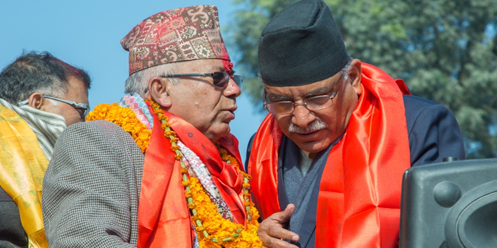 कोटेश्वरमा नेपाल-दाहाल भेटवार्ता