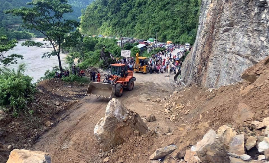 डुम्रे–बन्दीपुर सडकखण्ड आंशिकरूपमा सञ्चालनमा
