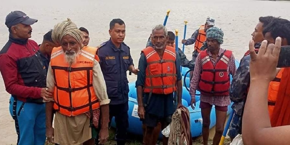 राप्ती पारी टापुमा फसेका चार जनाको सकुशल उद्धार
