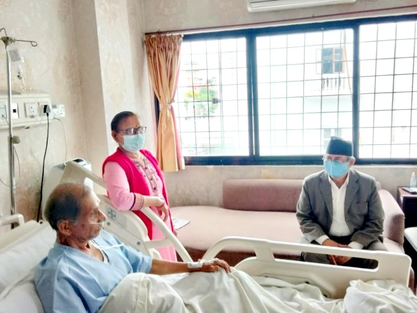 मोहन वैद्यलाई गृहमन्त्री खाणले भेटे