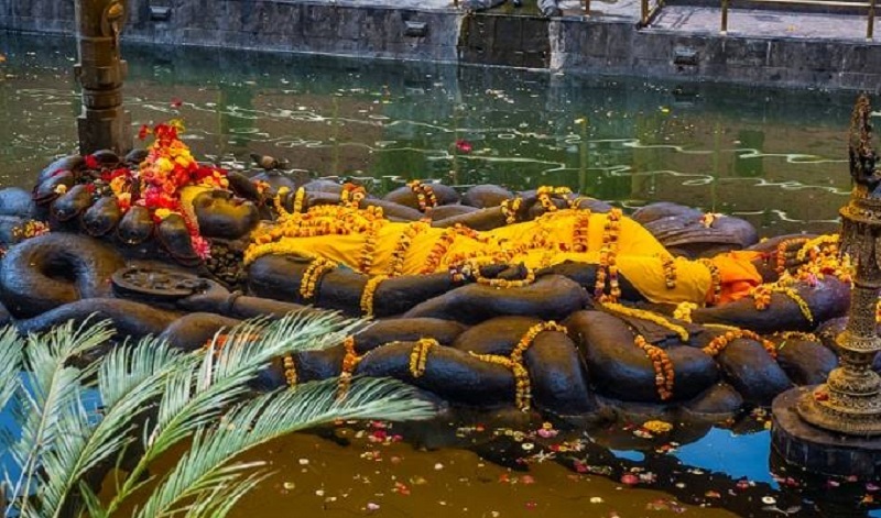 यसवर्ष बूढानीलकण्ठमा मेला लाग्ने