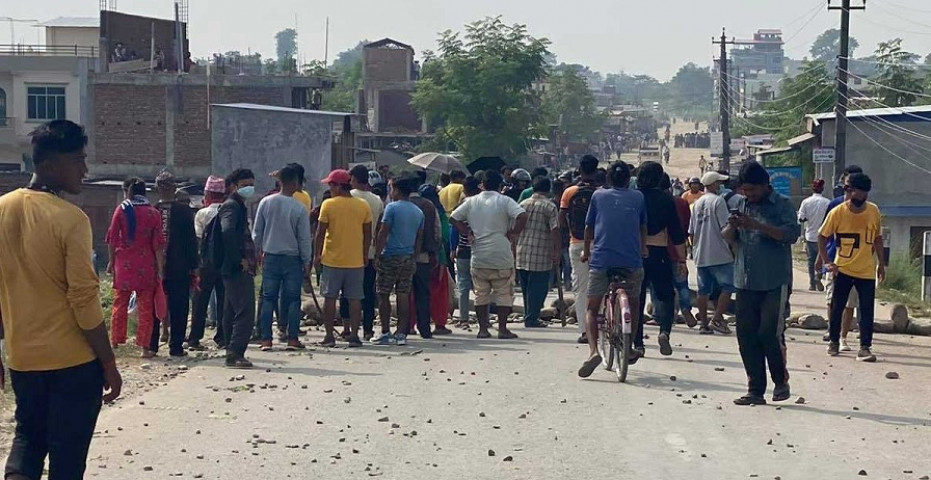 सर्लाहीकाे ईश्वरपुरमा आज पनि निषेधाज्ञा, पाँच सदस्यीय छानबिन समिति गठन