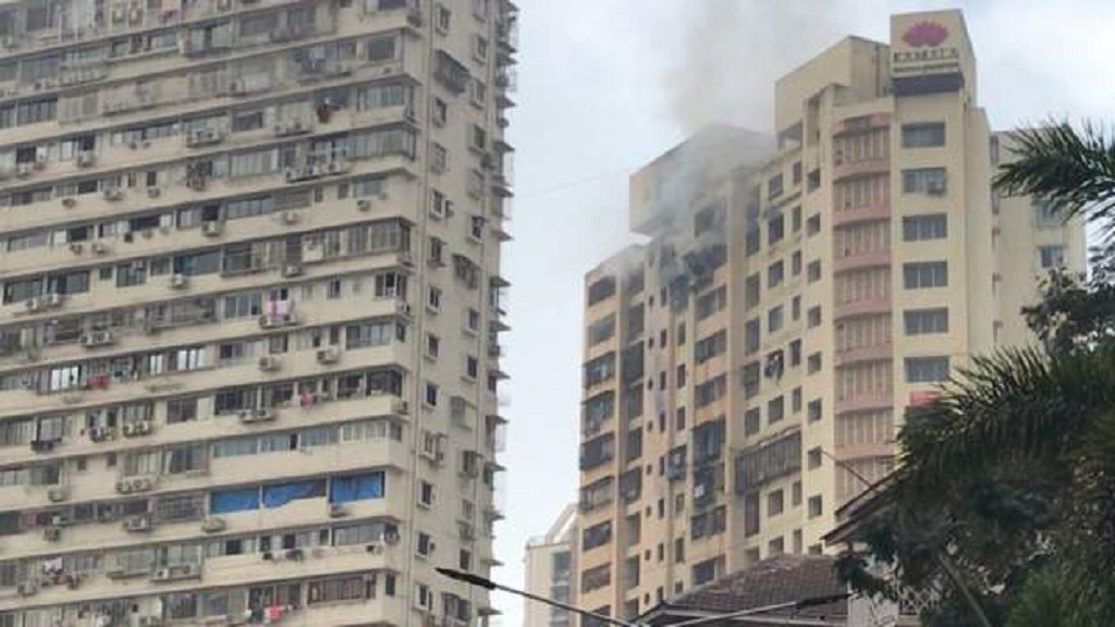 मुम्बईको २० तले भवनमा आगलागी हुँदा ७ जनाको मृत्यु
