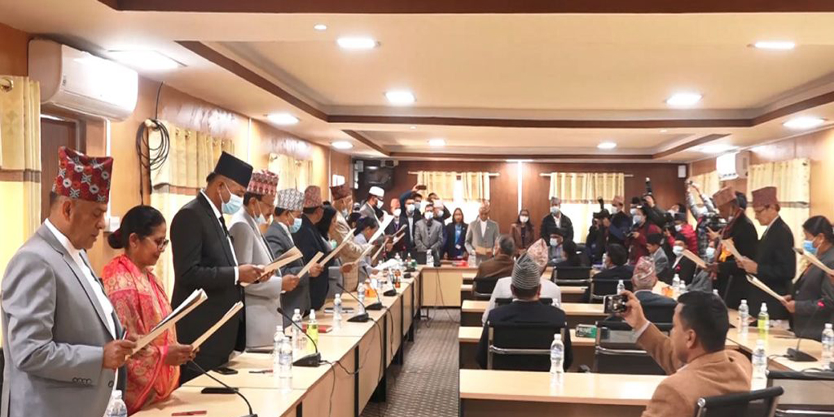 राष्ट्रियसभाका नवनिर्वाचित १९ सदस्यको शपथ