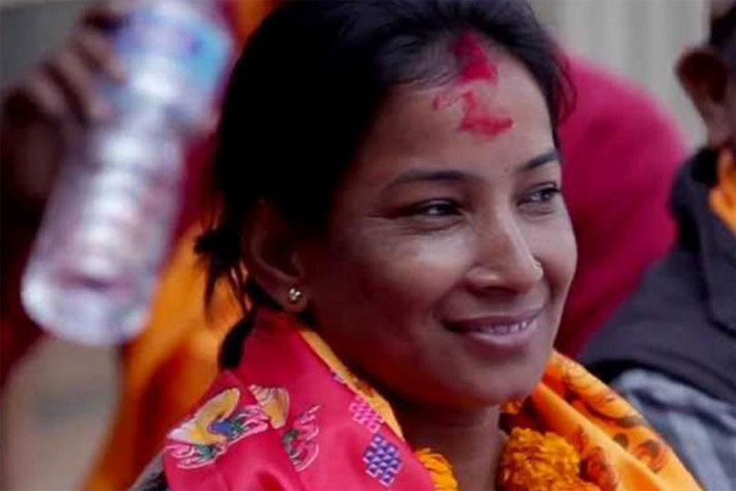रेनुको पहिलो निर्णय: जन्मिने बित्तिकै छोरीलाई निःशुल्क एक लाखको बीमा