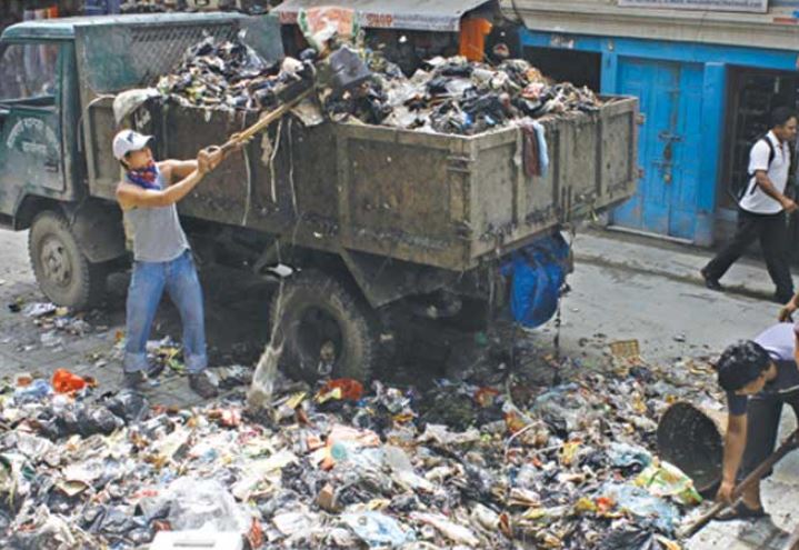 दुई हप्तापछि बल्ल उठ्यो फोहोर