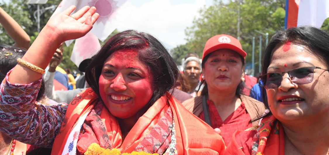 शुरू भयो सुनिता डंगोलको विजय र्‍याली, भनिन्- राम्रो कामको बाधक बन्दिनँ