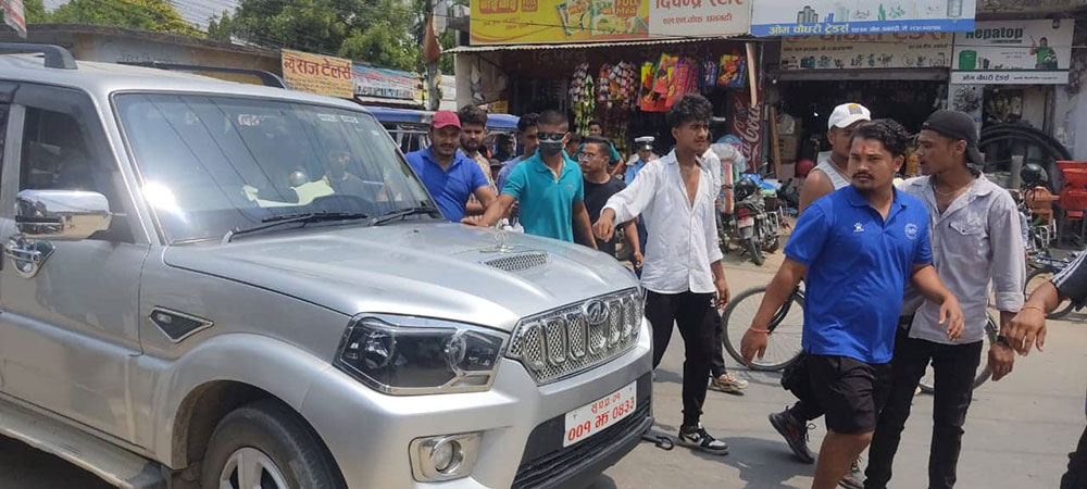 मूल्यवृद्धिको विरोधमा सरकारी सवारी सञ्चालनमा अवरोध