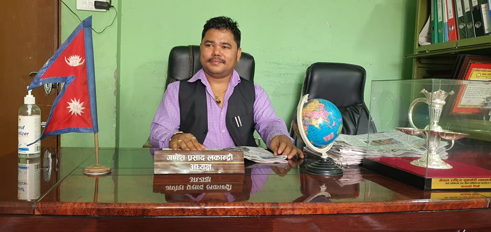 सुनचाँदी व्यवसायी मञ्चका संस्थापक अध्यक्ष लकान्द्रीले दिए पदबाट राजीनामा