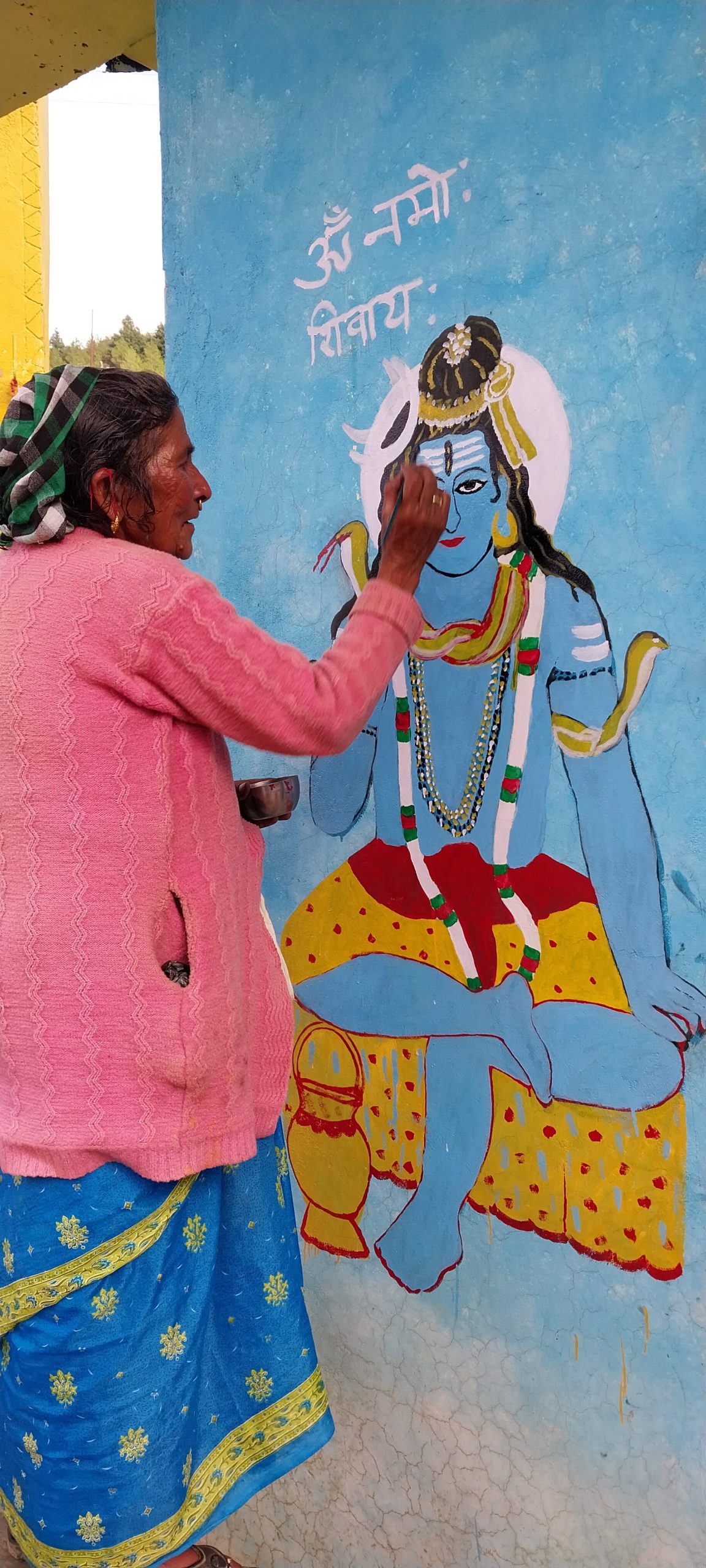 ७२ बर्षीया भानादेवीको चित्रकला, वाल पेन्टिङमा अझै सक्रिय