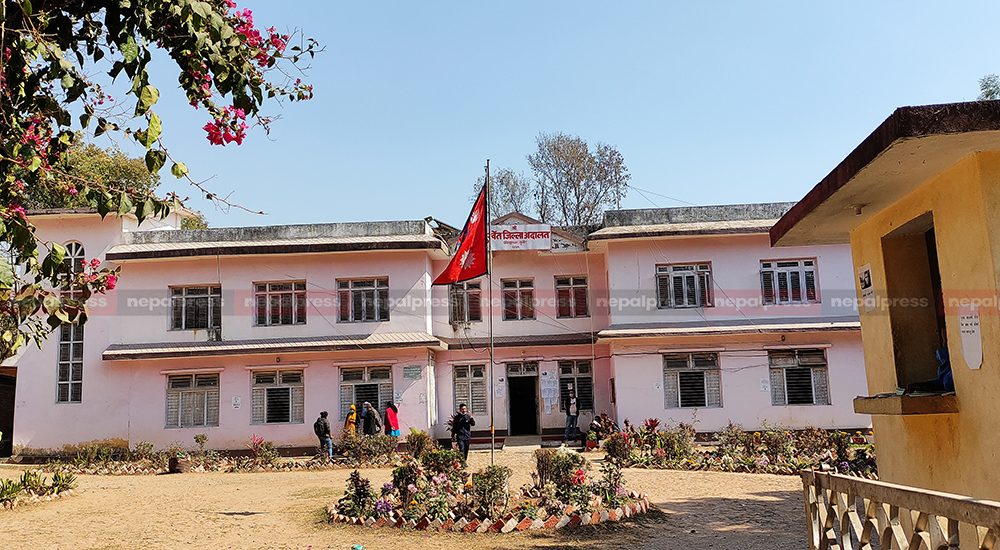 राउटे युबतीमाथि यौन दुर्व्यवहार गर्ने दुई जनालाइ दुई लाख जरिवानासहित सात बर्ष कैद