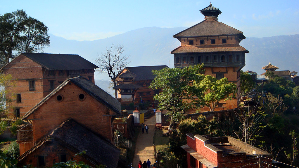 साततले दरबार पुनःनिर्माण गर्न चिनियाँ प्राविधिक टोली बल्ल नेपाल आइपुग्यो